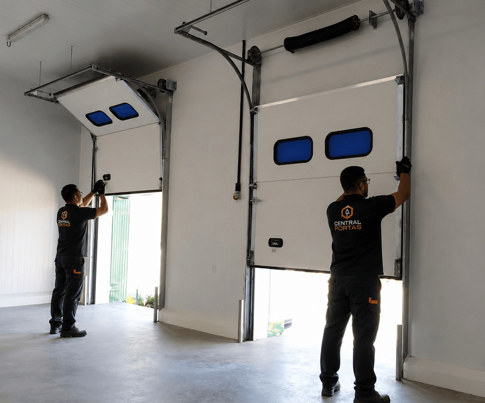 Manutenção Geral de Porta Seccionada